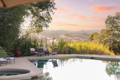 Sonoma Sunshine by AvantStay Countryside Views Haus in Glen Ellen
