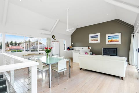 Fantastic Beachside Townhouse Maison in Victor Harbor