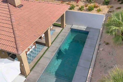The Desert Gem Pool Spa Gated Home Haus in Desert Hot Springs