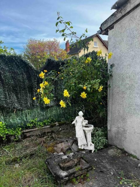 Rob's studio avec Jardin et garage Apartment in Bourges