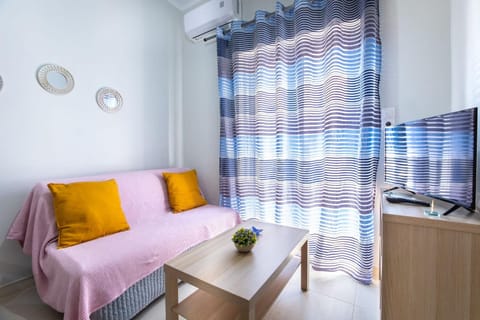 Joyfull Apartment In Piraeus Condo in Pireas