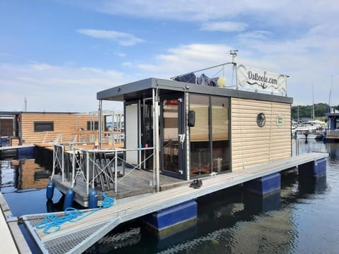 Hausboot Flying King Docked boat in Thuringia, Germany