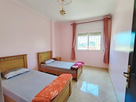 Appartement au premier étage 3 Façades et 2 chambres Condo in Tangier