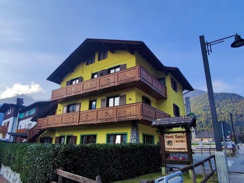 Property building, Day, Mountain view, Street view
