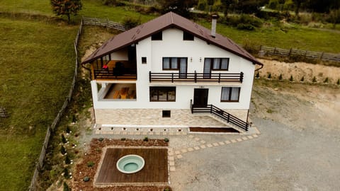 Cabana FloriDeea Chalet in Cluj County