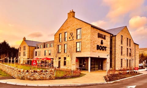 Property building, Street view