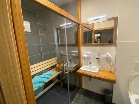 Apartment in Hohentauern with sauna Condo in Hohentauern