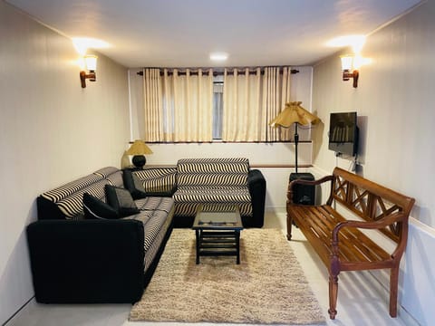 Cheer Holiday Apartments Condominio in Nuwara Eliya