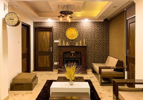 Uptown Boutique Home - 2BHK with drive-in Eigentumswohnung in Shimla
