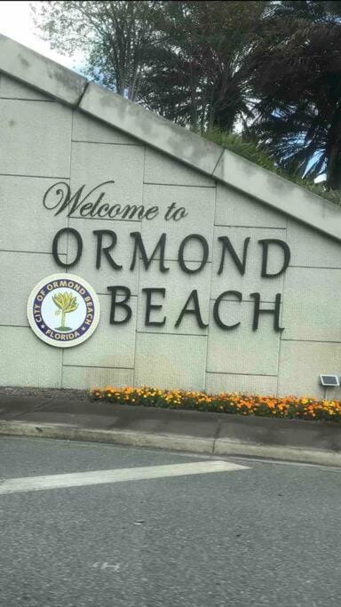 OB Oceanfront Studio - closest to the beach Apartment hotel in Ormond Beach