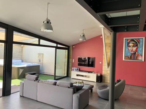 Appartement loft avec spa Apartment in Fronsac