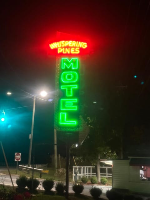 Whispering Pines Motel Motel in Asheville