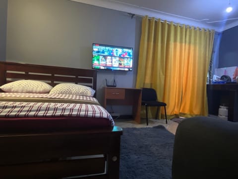 Comfy Suites Bed and Breakfast in Kampala