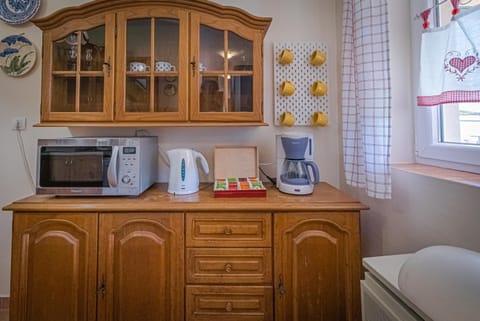 Coffee/tea facilities, Kitchen or kitchenette