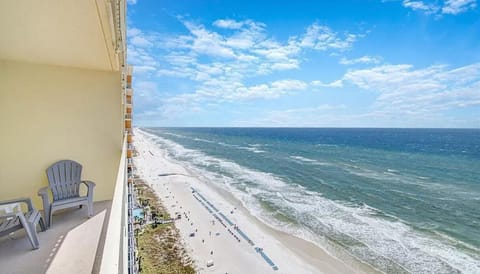 Balcony/Terrace, Beach, Sea view, sunbed