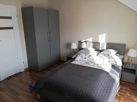 Noclegi Pod Lasem Apartment in Gmina Liszki