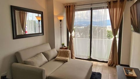 Apartamento Grande en zona 12 Ciudad de Guatemala Petapolis Apartment in Guatemala City