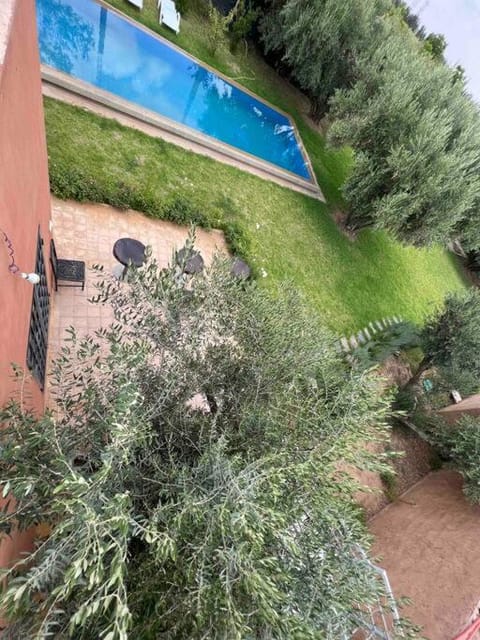 Maison sur terrain privé de 1200m2 avec piscine4x12 Villa in Marrakesh