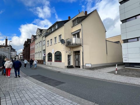 Property building, Day, Neighbourhood, Street view, Location