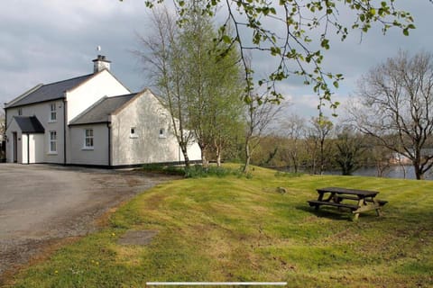 Bluebell lake house House in County Donegal