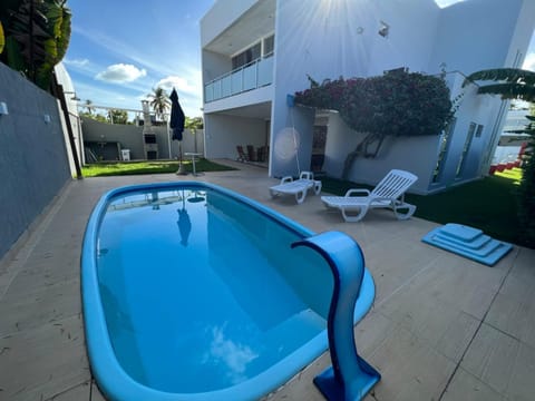 Casa de praia no Hibiscus Beach Clube, Condomínio Angras de Ipioca. House in Maceió