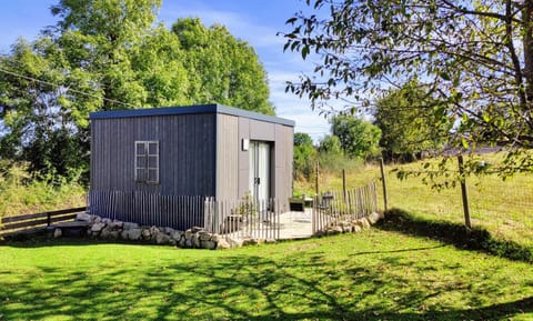 Property building, Patio, Natural landscape, Garden, Garden view