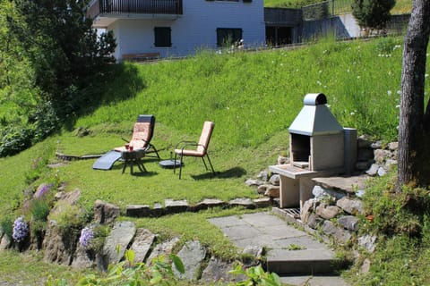 BBQ facilities, Garden