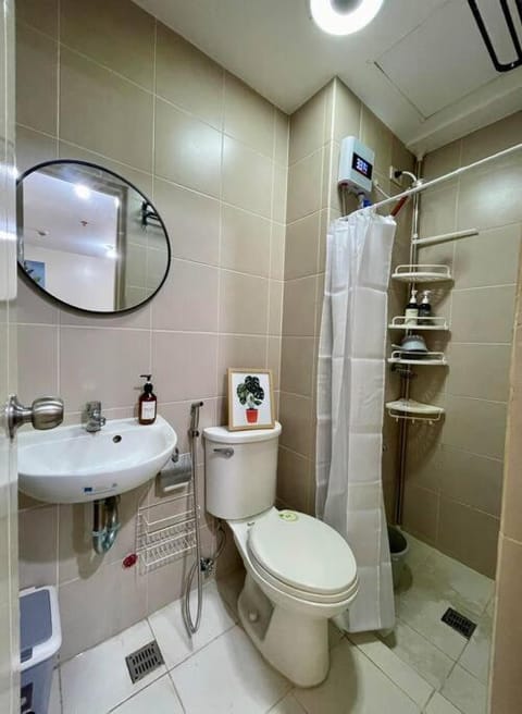 Relaxing 2BR unit w/kitchen&pool Condo in Mandaluyong