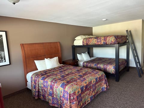 All Star Inn & Suites Motel in Wisconsin Dells