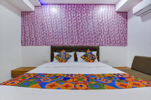 FabHotel Shree Hotel in Ahmedabad