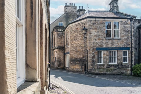 The Old Fire Station: Heart of Kirkby Lonsdale Apartment in Kirkby Lonsdale