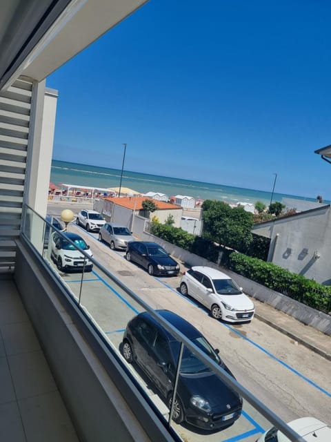 Appartamento vacanze Prima Fila al mare Condominio in Marotta