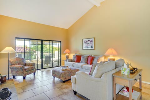 Tucson Retreat with Community Pool, Patio, Views! House in Catalina Foothills