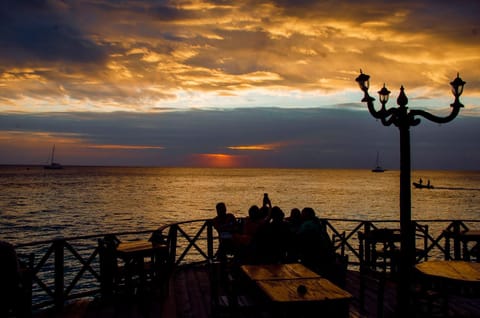 Restaurant/places to eat, Sea view, Sunset