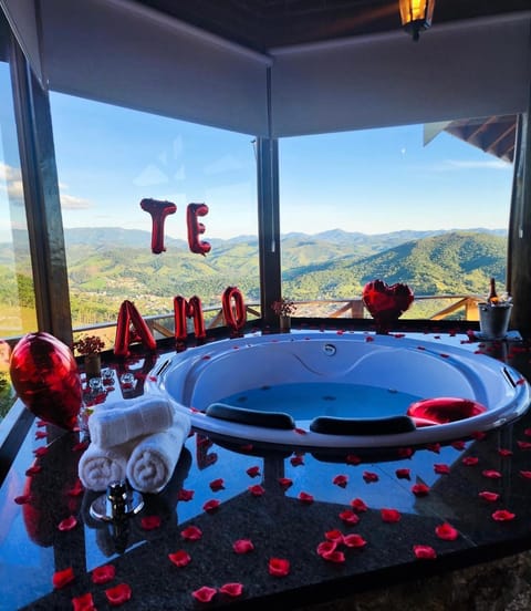 Natural landscape, Hot Tub, Decorative detail, Mountain view