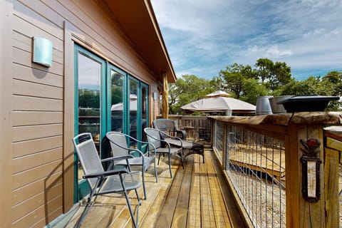 Hidden Cabin House in Canyon Lake