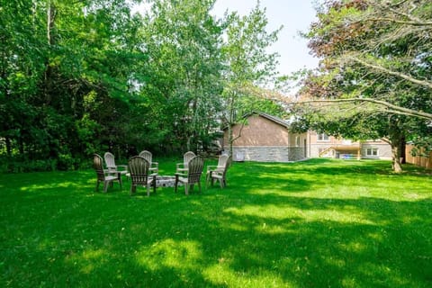 Charming 3BR Bungalow - Hot Tub Vacation rental in Port Hope