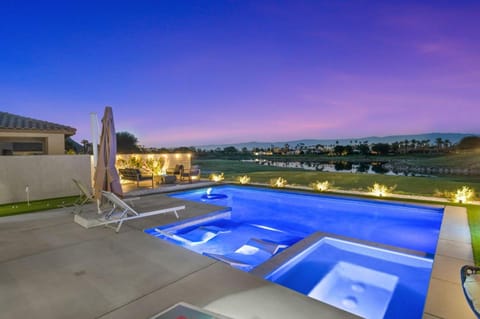 Champions getaway with spectacular golf views House in La Quinta