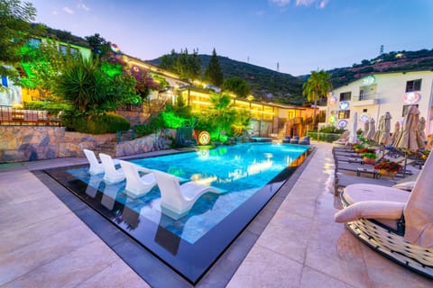 Pool view, Swimming pool