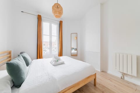 Appartement 83m2 spacieux et lumineux - 6P Apartment in Saint-Denis, France