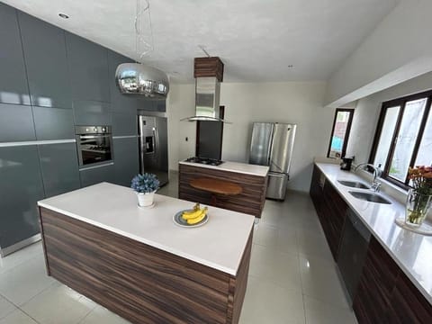 Casa familiar espacio, comodidad y entretenimiento House in Cancun