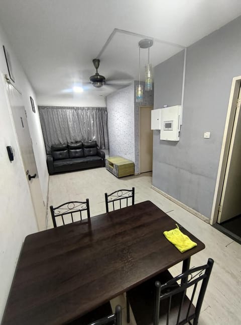 IDA HOMESTAY UUC BLOK 2M-1-1 Appartement in Kota Kinabalu