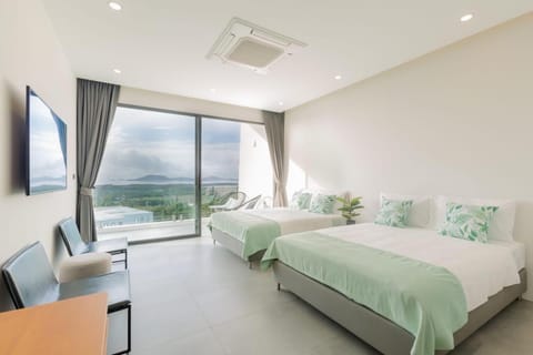 Yamu Hills Panoramic Ocean View 6 Bed Luxury Pool Villa - Phuket Villa in Pa Klok