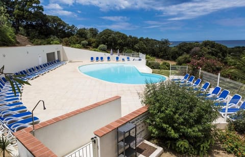 Sea view, Swimming pool, sunbed