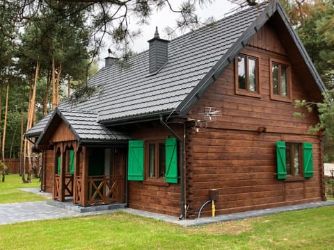 Property building, Natural landscape, Garden view