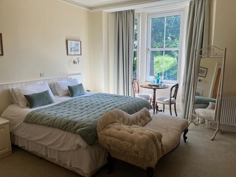 Oronsay Guest House Bed and Breakfast in Alnwick