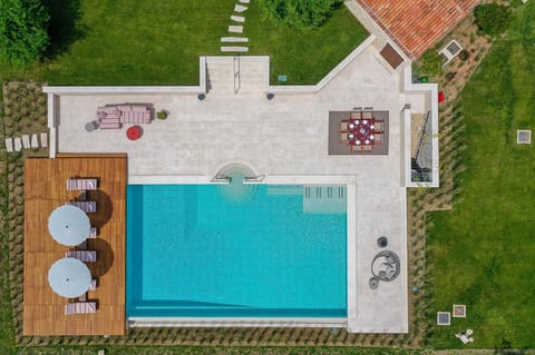 Tranquil Istria Estate - Palazio Clai Winery - 8 Bedrooms - Spa & Heated Pool - Groznjan Villa in Istria County