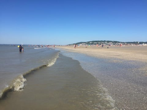 Deauville vue mer rue des villas Apartment in Deauville