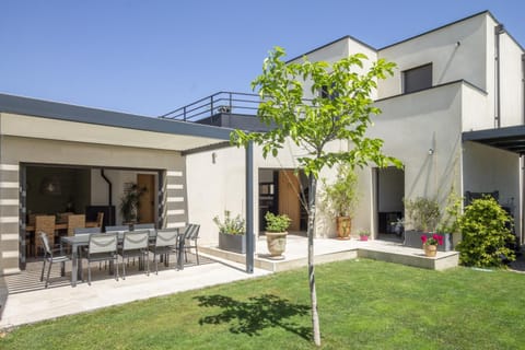 Patio, Garden, Garden view