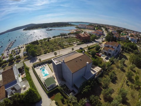Property building, Patio, Bird's eye view, Bathroom, Coffee/tea facilities, Balcony/Terrace, Balcony/Terrace, Beach, Garden view, Sea view, Location, Certificate/Award, Certificate/Award